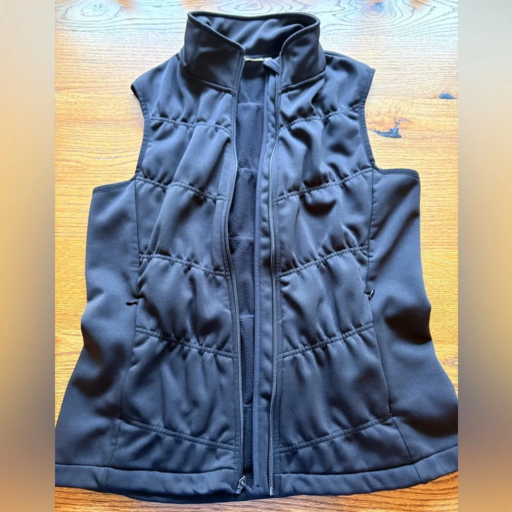 Athleta Black vest- women’s XL - Picture 11 of 15